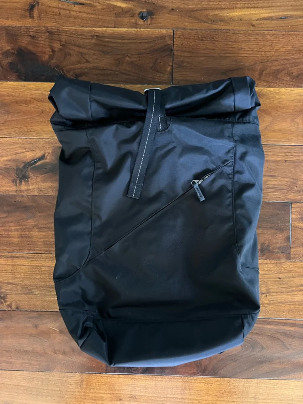 Lululemon urbanathalon backpack